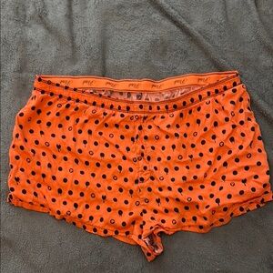Orange VS PINK Polka Dot HALLOWEEN Women's Shorts